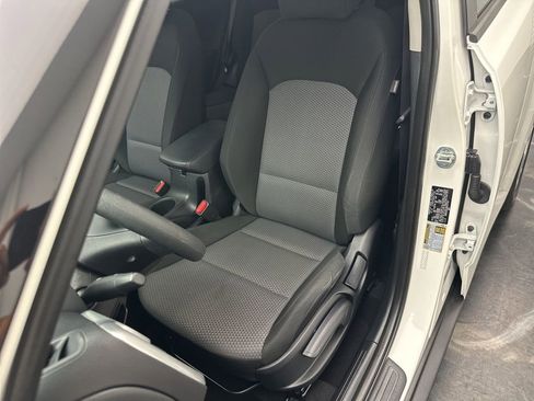 Used 2022 Kia Soul LX image 15