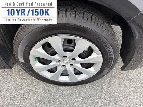 Used 2023 Toyota Corolla LE image 12