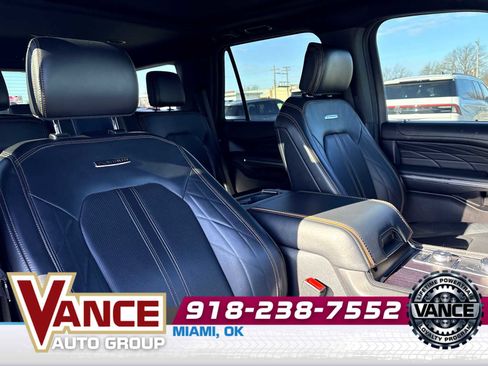 Used 2022 Ford Expedition Platinum AWD/4WD image 23