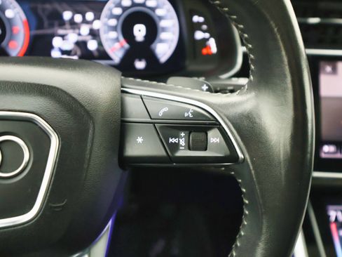 Used 2019 Audi Q8 Premium Plus w/ Premium Plus image 37