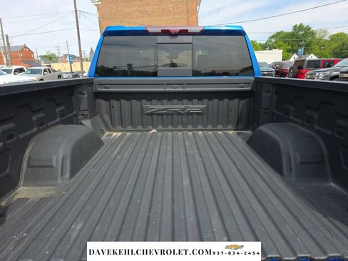 Used 2022 Chevrolet Silverado 1500 ZR2 w/ Technology Package AWD/4WD image 37