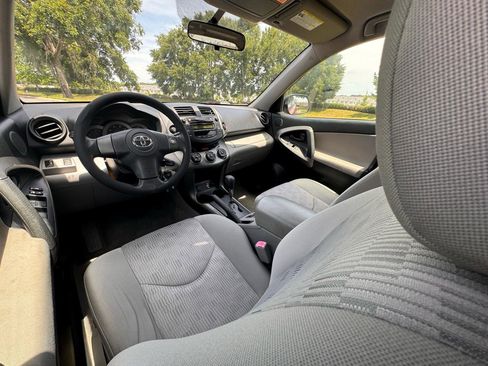 Used 2011 Toyota RAV4 4WD w/ Base L4 Extra Value Pkg image 27