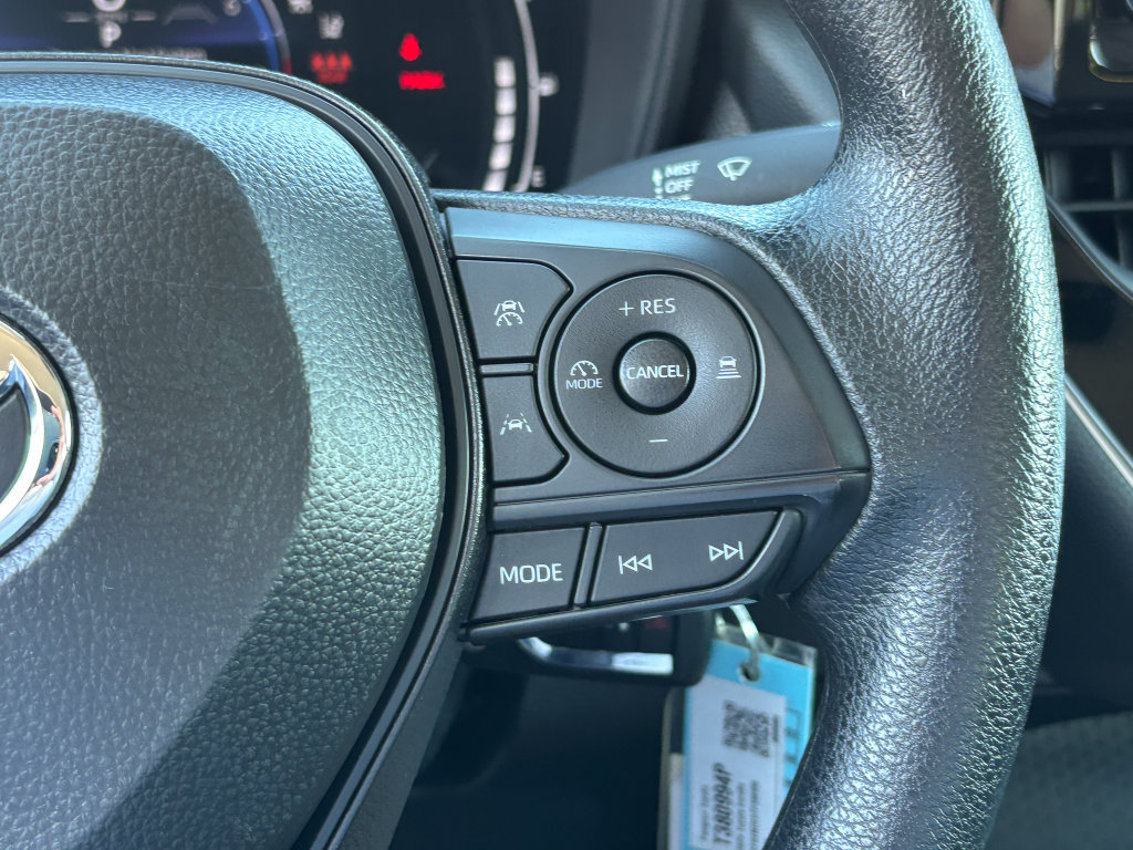 Certified 2026 Toyota Corolla LE FWD image 28