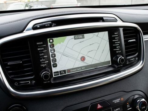 Used 2018 Kia Sorento SX image 39