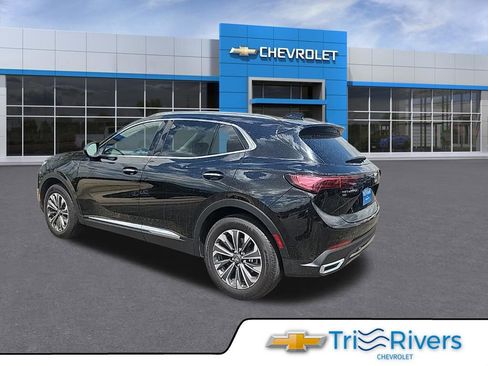 Used 2025 Buick Envision Preferred AWD/4WD image 2