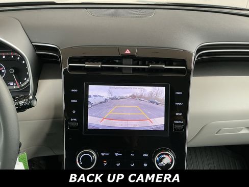 Used 2024 Hyundai Tucson SE image 10