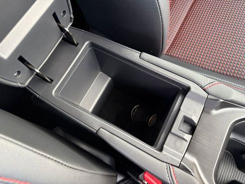 New 2026 Nissan Kicks SR w/ Illumination Package image 27