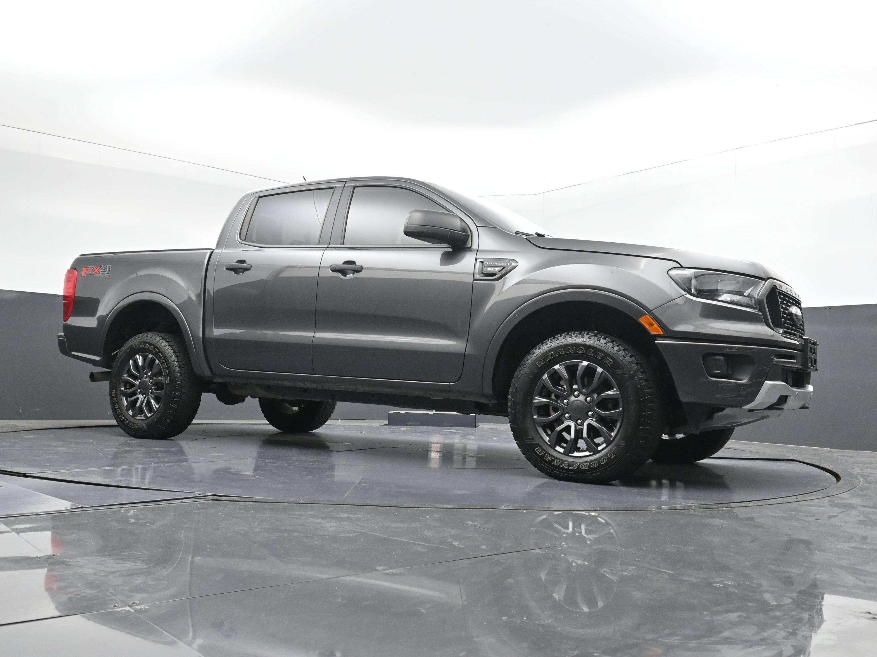 Used 2020 Ford Ranger XLT w/ Equipment Group 302A Luxury AWD/4WD image 24