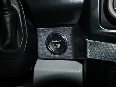 Used 2024 Ford F250 Limited w/ FX4 Off-Road Package AWD/4WD image 14
