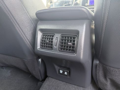 Used 2025 Toyota Camry SE image 23