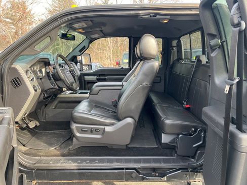 Used 2012 Ford F250 Lariat w/ Chrome Pkg image 14