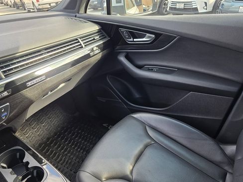 Used 2019 Audi Q7 3.0T Prestige w/ Prestige Package image 48