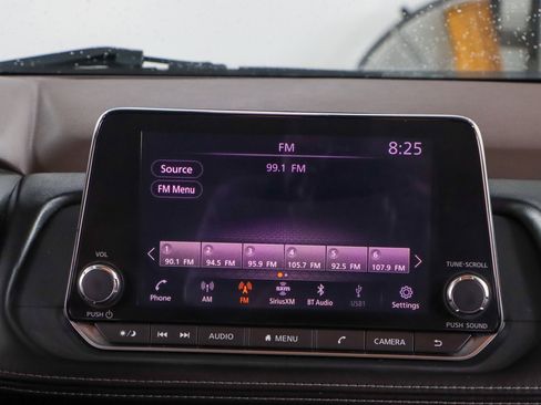 Used 2022 Nissan Rogue SL FWD image 19