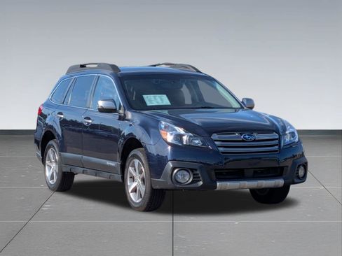 Used 2014 Subaru Outback 3.6R Limited AWD/4WD image 5