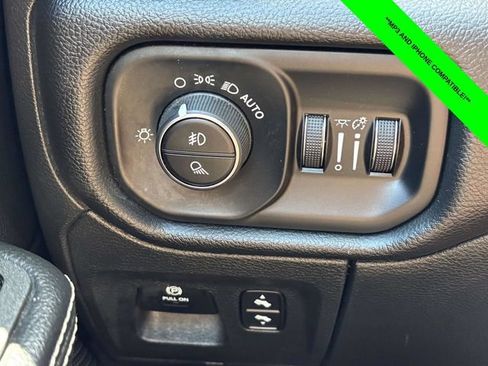 Used 2025 RAM 1500 Laramie AWD/4WD image 11