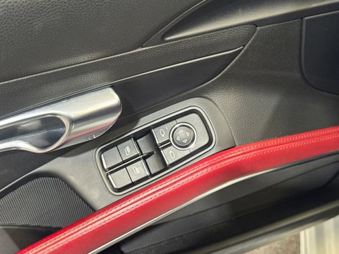 Used 2019 Porsche 718 Cayman RWD image 21