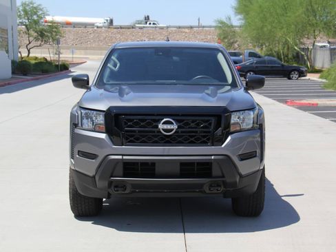 Used 2022 Nissan Frontier S w/ Technology Package AWD/4WD image 2