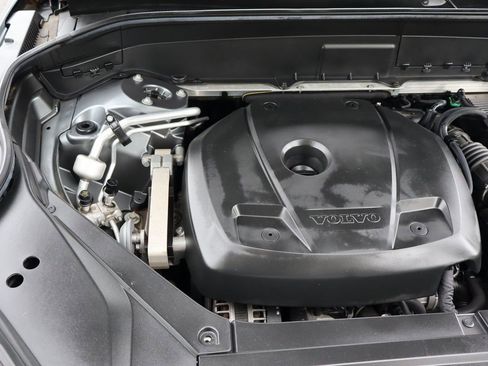 Used 2018 Volvo XC90 T6 Momentum w/ Convenience Package image 43