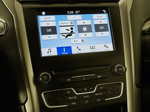 Used 2017 Ford Fusion Energi SE FWD image 15
