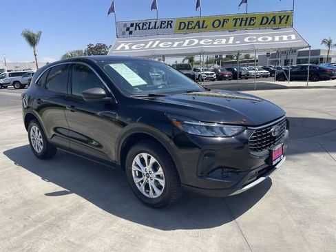 Used 2024 Ford Escape Active AWD/4WD image 2