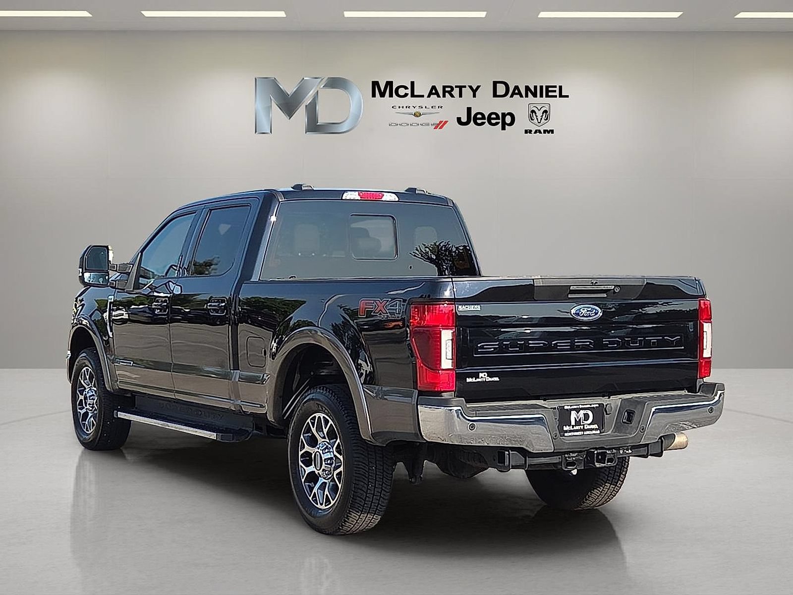 Used 2021 Ford F250 Lariat w/ Lariat Ultimate Package AWD/4WD image 4