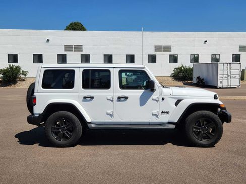 Used 2023 Jeep Wrangler Unlimited Sahara AWD/4WD image 2