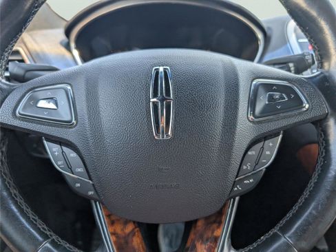 Used 2016 Lincoln MKX Reserve w/ Climate Package AWD/4WD image 15
