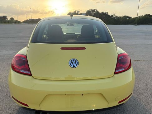 Used 2012 Volkswagen Beetle 2.5 FWD image 43