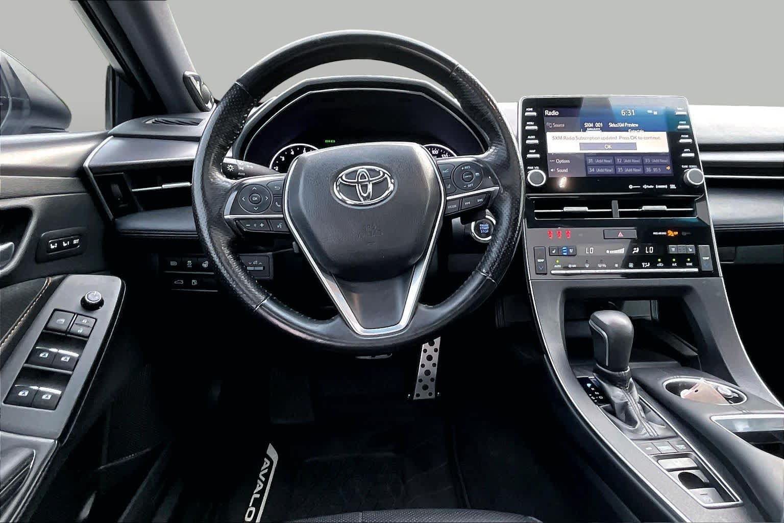 Used 2019 Toyota Avalon Touring FWD image 6