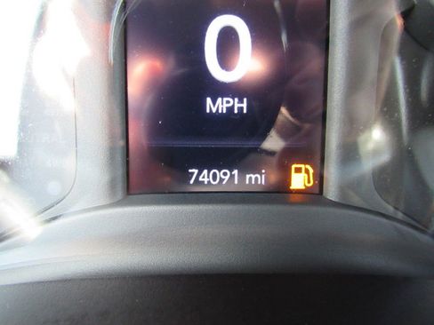 Used 2022 RAM 3500 Tradesman RWD image 32