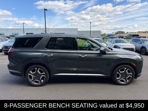 Used 2023 Hyundai Palisade SEL w/ Winter Package AWD/4WD image 3