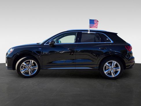 Used 2024 Audi Q3 2.0T Premium Plus w/ Premium Plus Package image 7