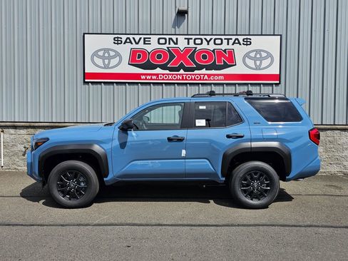 New 2026 Toyota 4Runner SR5 AWD/4WD image 1