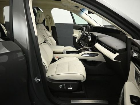 Used 2024 Lincoln Nautilus Black Label w/ Jet Appearance Package (87T) image 33