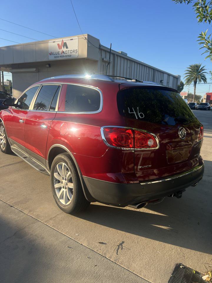 Used 2011 Buick Enclave CXL FWD image 4