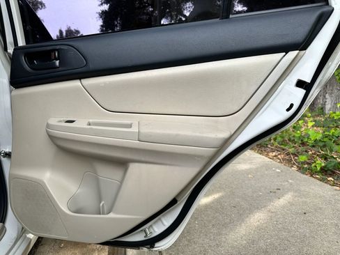 Used 2013 Subaru Impreza 2.0i image 16