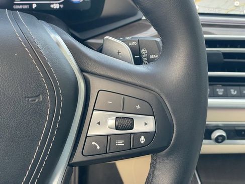 Used 2022 BMW X5 xDrive40i w/ Parking Assistance Package image 17