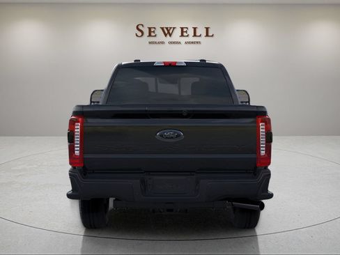 Used 2024 Ford F250 Lariat w/ Lariat Ultimate Package AWD/4WD image 4