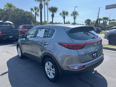 Used 2017 Kia Sportage LX FWD image 8