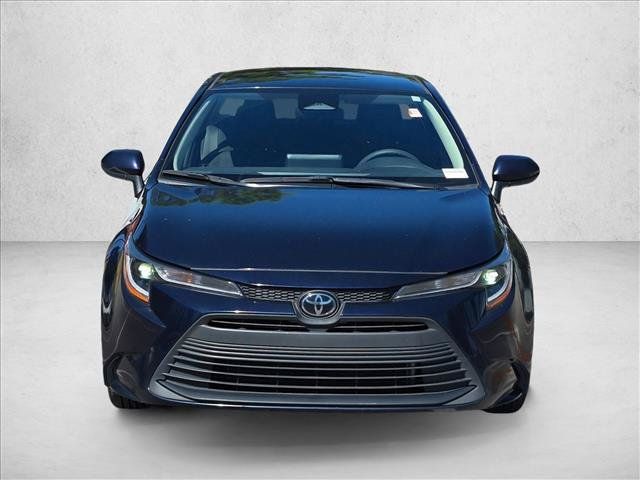 Used 2023 Toyota Corolla LE FWD image 2