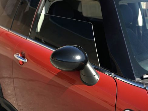 Used 2014 MINI Cooper Clubman S FWD image 5