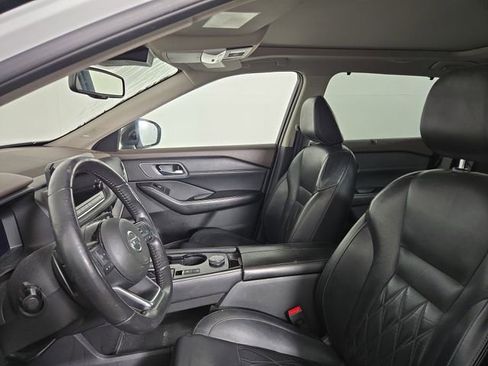 Used 2021 Nissan Rogue Platinum AWD/4WD image 12