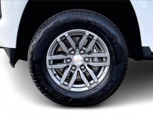 Used 2024 Chevrolet Colorado LT image 31