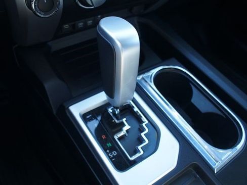 Used 2021 Toyota Tundra SR5 w/ SR5 Upgrade Package image 9