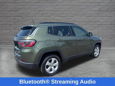 Used 2020 Jeep Compass Latitude w/ Cold Weather Group AWD/4WD image 6