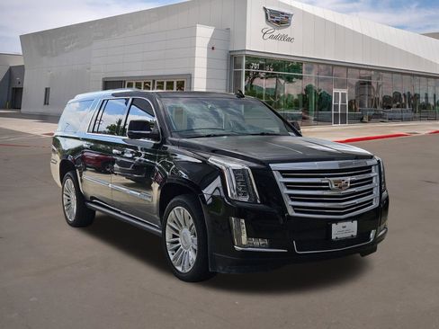 Used 2015 Cadillac Escalade ESV Platinum AWD/4WD image 3