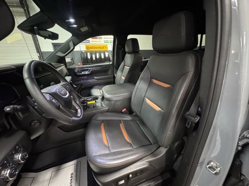 Used 2024 GMC Sierra 1500 AT4 w/ Technology Package image 18