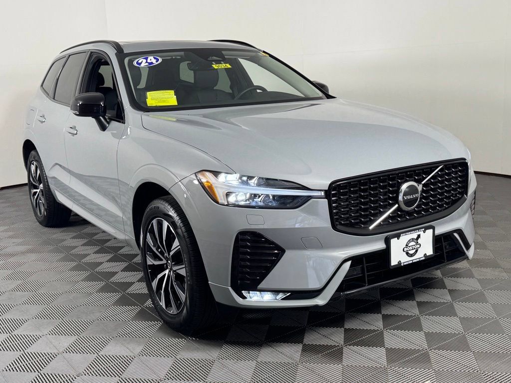 Certified 2024 Volvo XC60 B5 Core w/ Climate Package AWD/4WD image 3