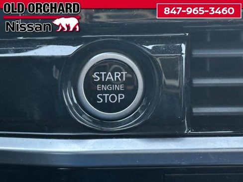 Used 2023 Nissan Pathfinder Platinum image 18