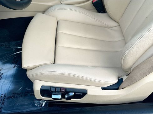 Used 2020 BMW 430i Convertible image 19